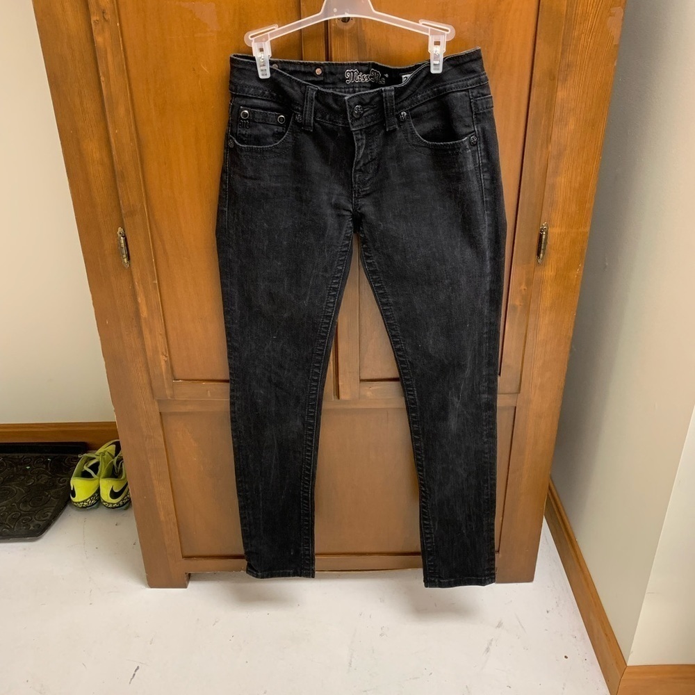 Miss Me black wash denim skinny jeans mid rise size 28 31 inseam 98% cotton